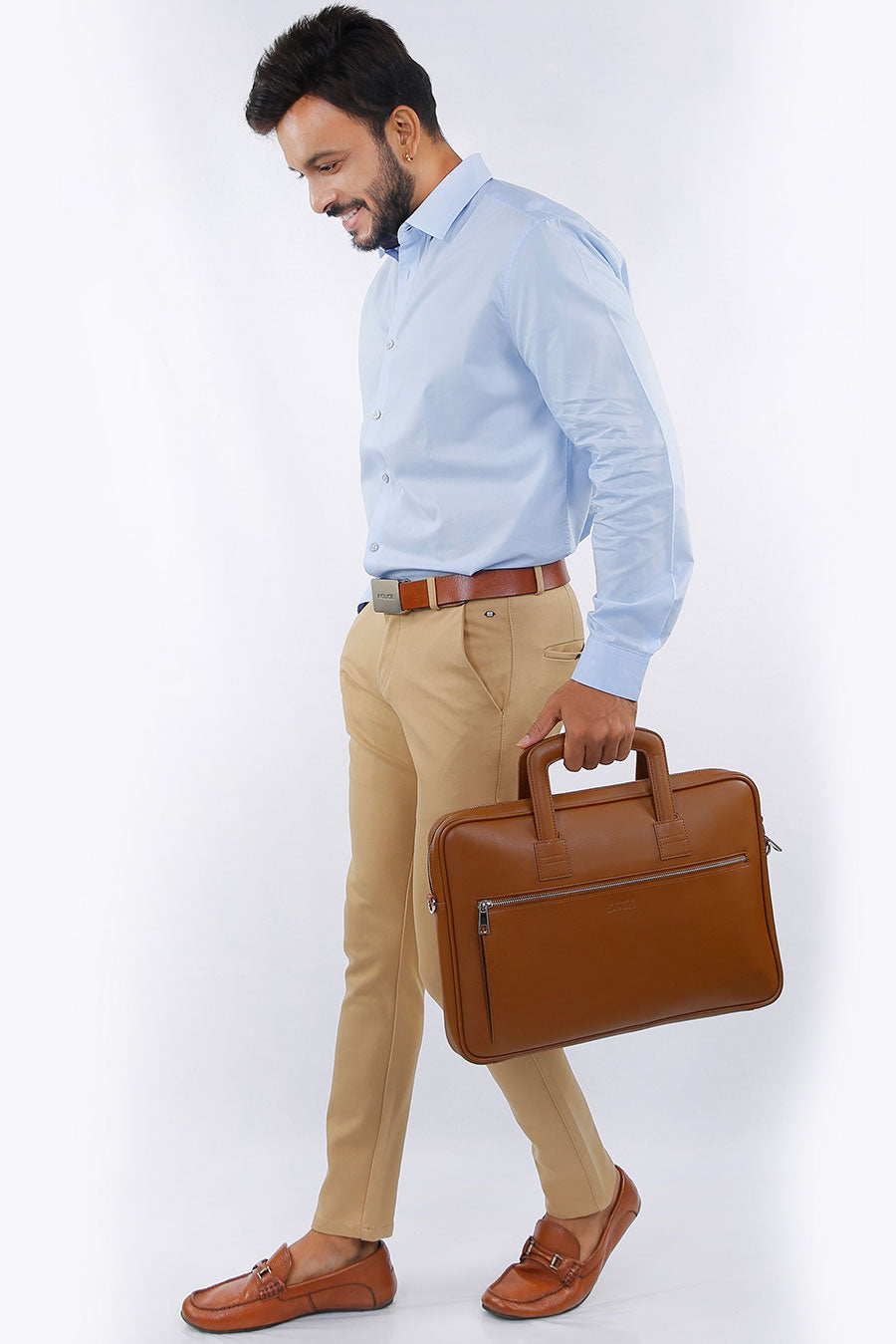 Knox 15inch Vegan Leather Laptop Bag Coconut Model1
