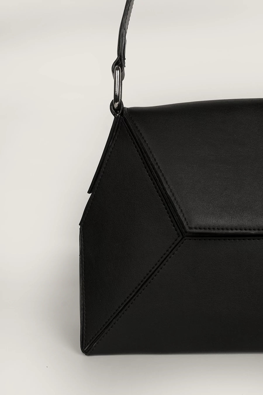Hazel Vegan Leather Women Shoulder Bag Vanta Black Close