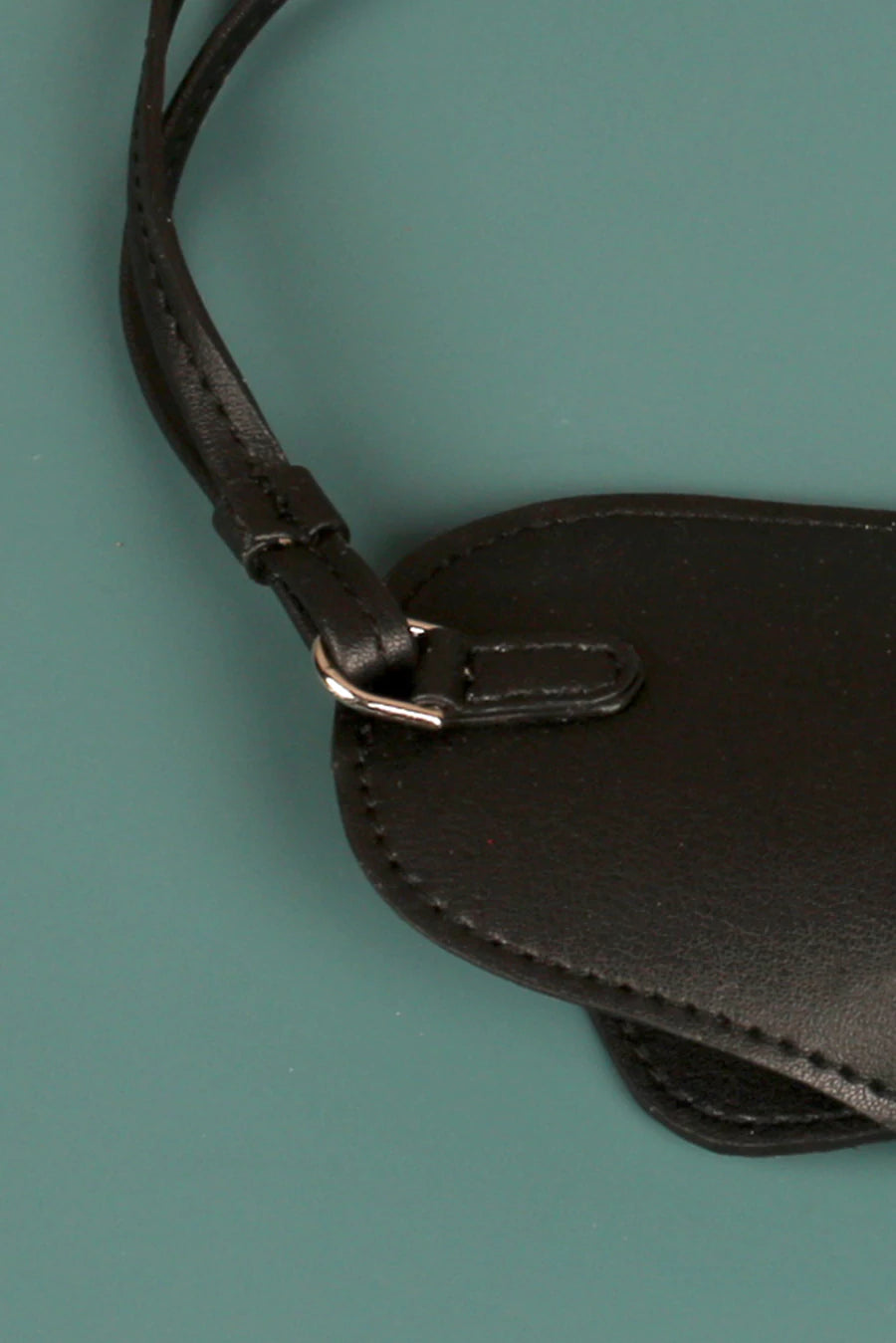Jace Sling Sunglass Cover Vegan Vanta Black Close