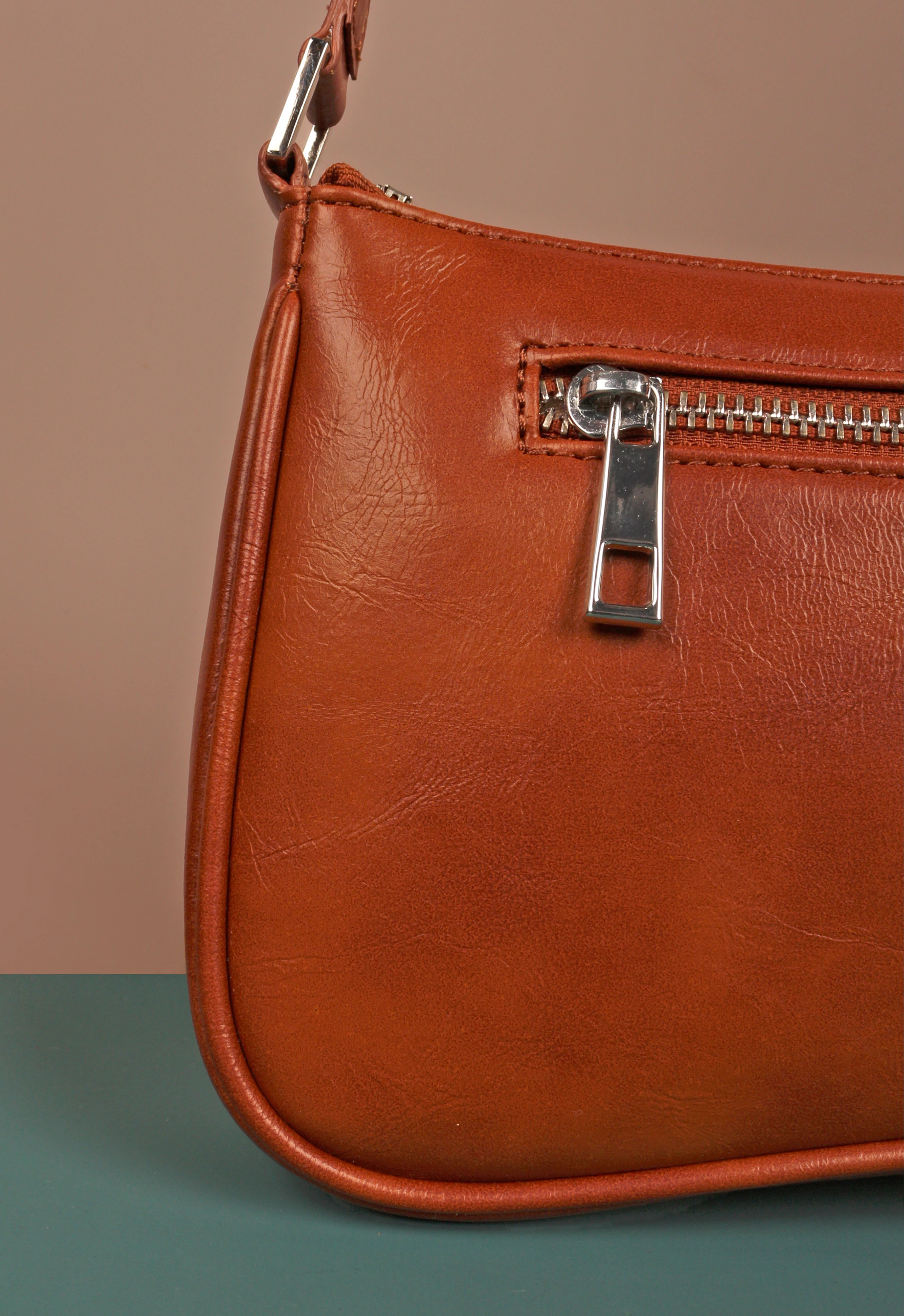 Emily Vegan Leather Women Shoulder Bag Fire Close
