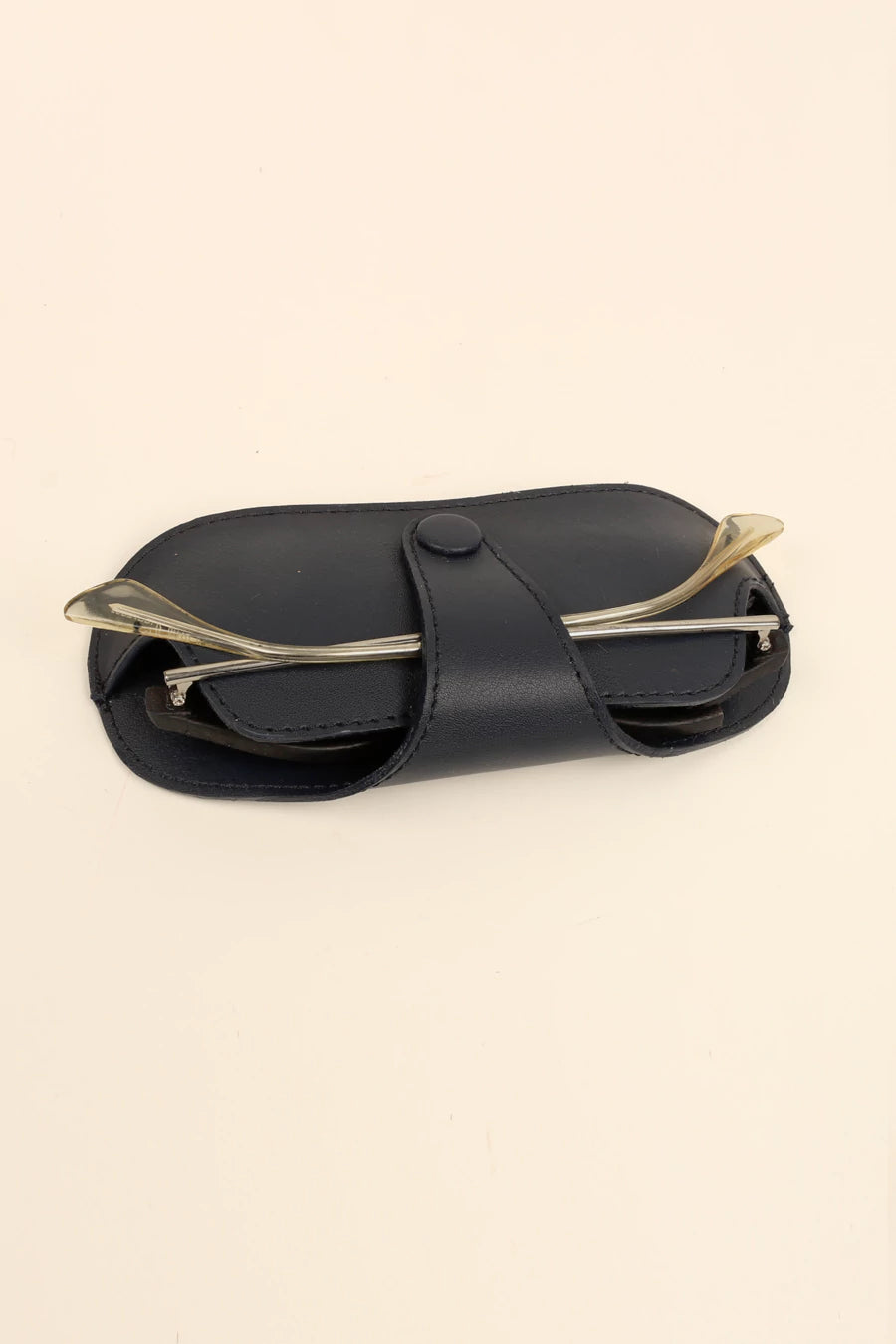 Jace Sunglass Cover Vegan Leather Cloud Burst Lifestyle