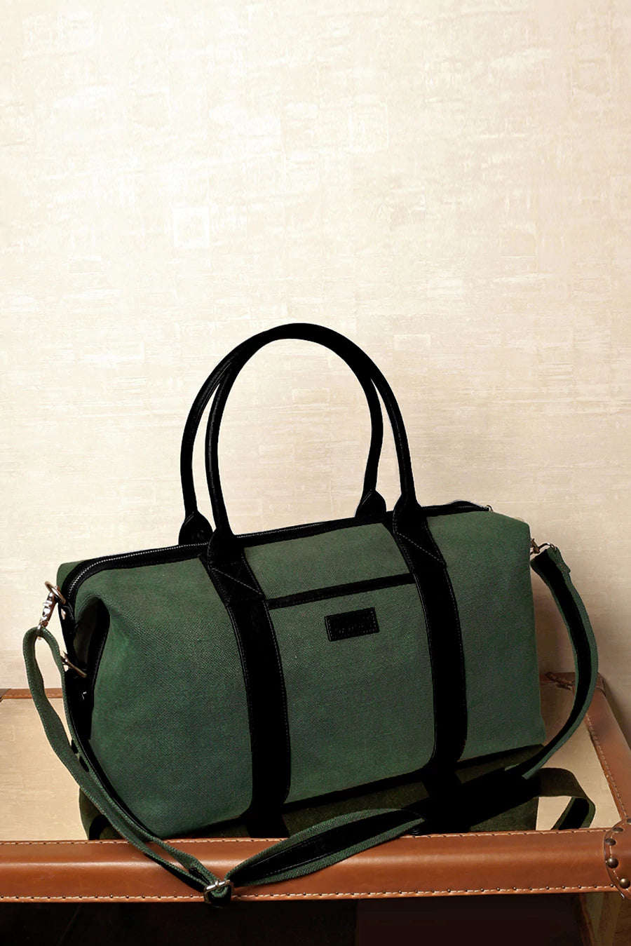 Soft Jute Joey Men Travel Duffle Bag Olive Lifestyle2