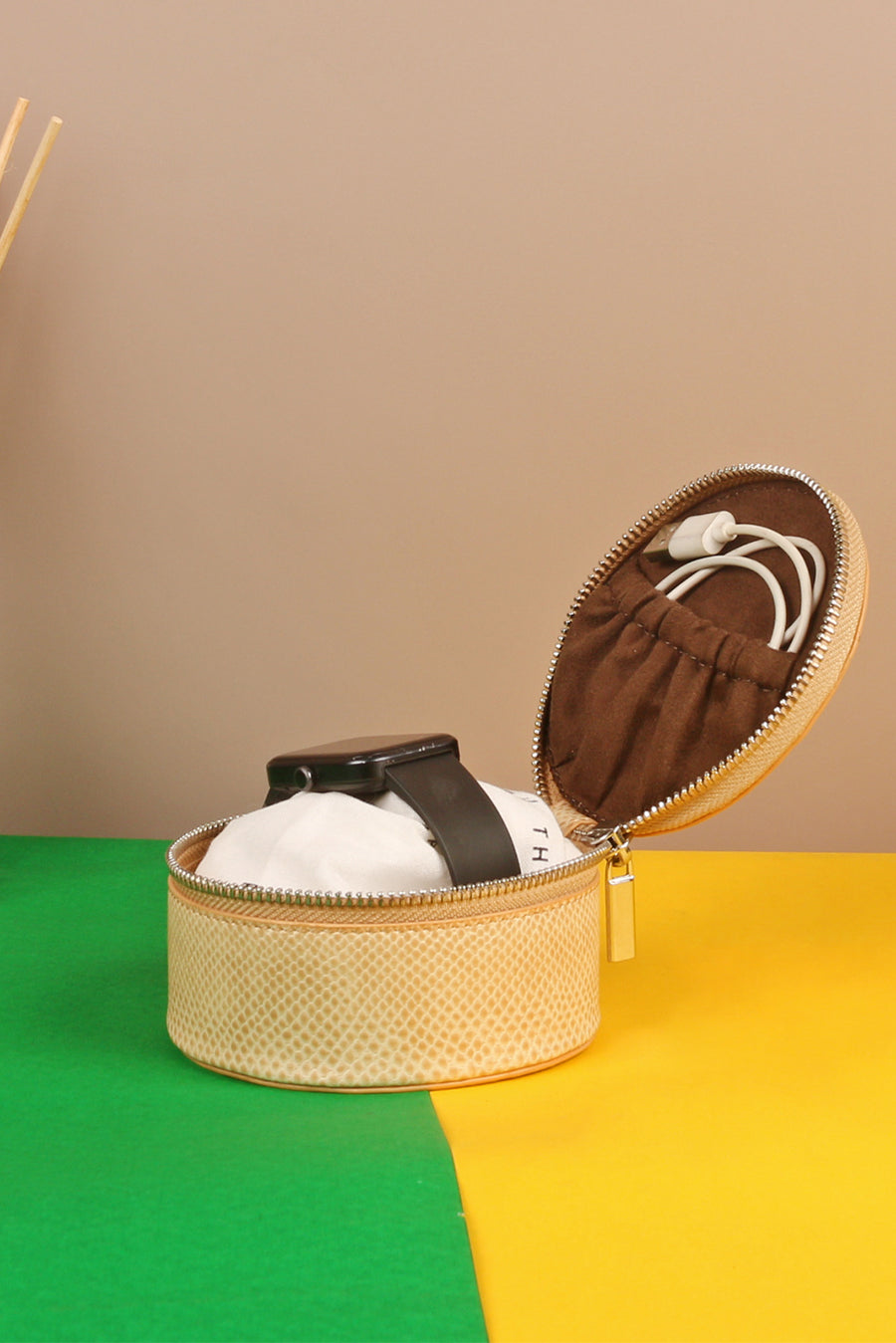 Rogate Large Vegan Watch Case Porcelain