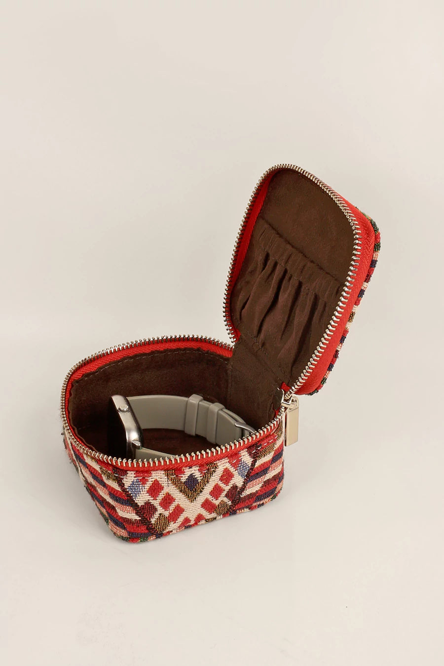 Handloom Jewellery / Watch Case Hazelnut Lifestyle