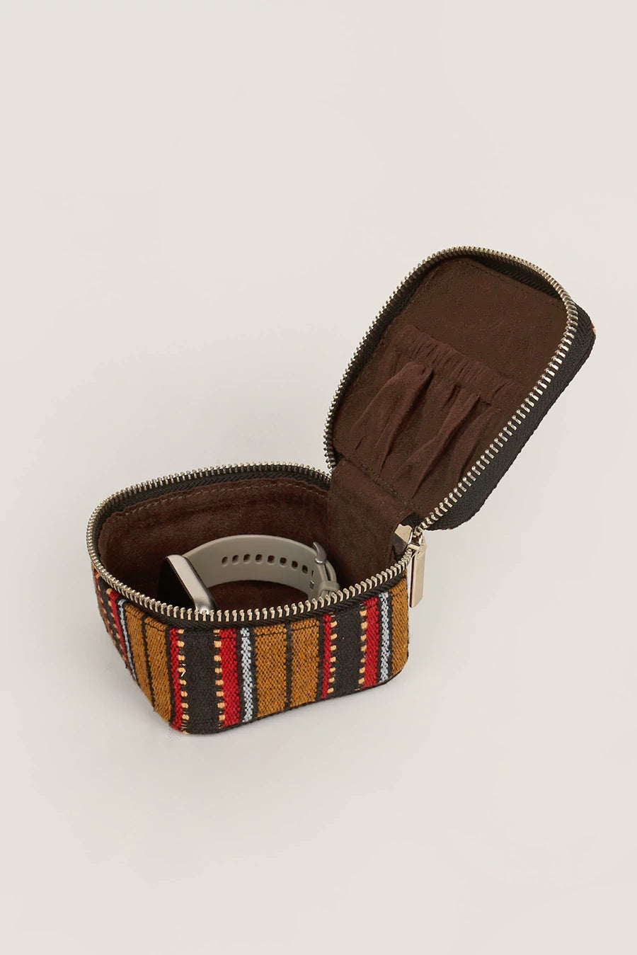 Handloom Jewellery / Watch Case Lilac Lifestyle