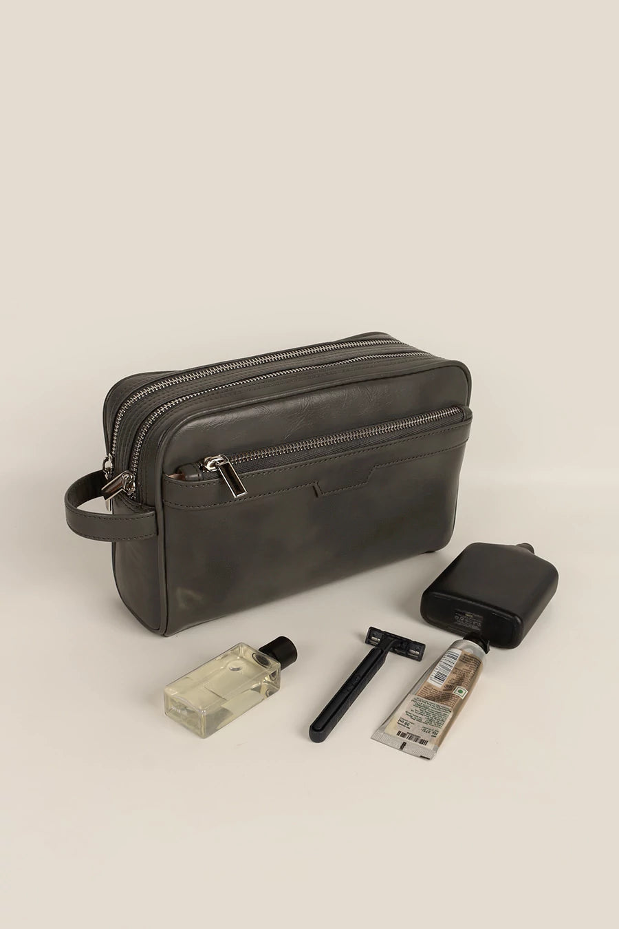 Men Vegan Travel toiletry bag anchor lifetsyle