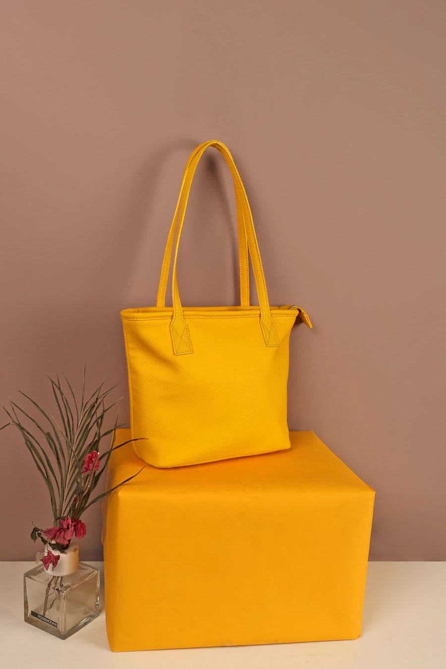 Vegan mini women tote bag mango L1