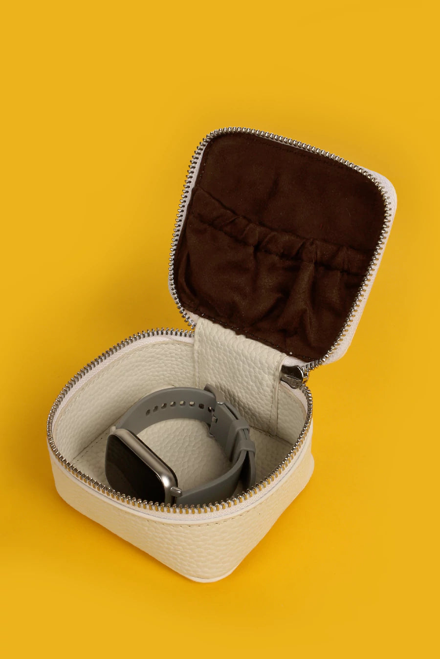 Vegan Leather Square Jewellery Case Milky Open