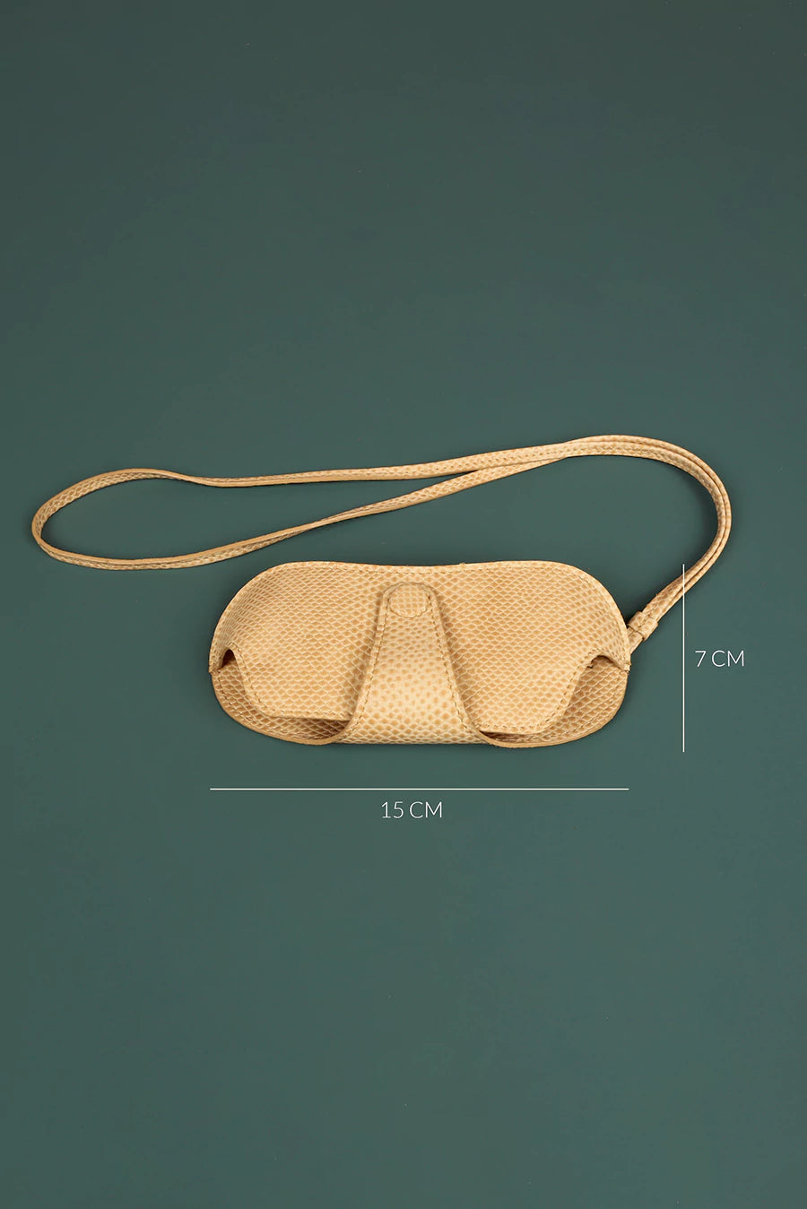 Vegan sunglass cover/case with sling porcelain measurement