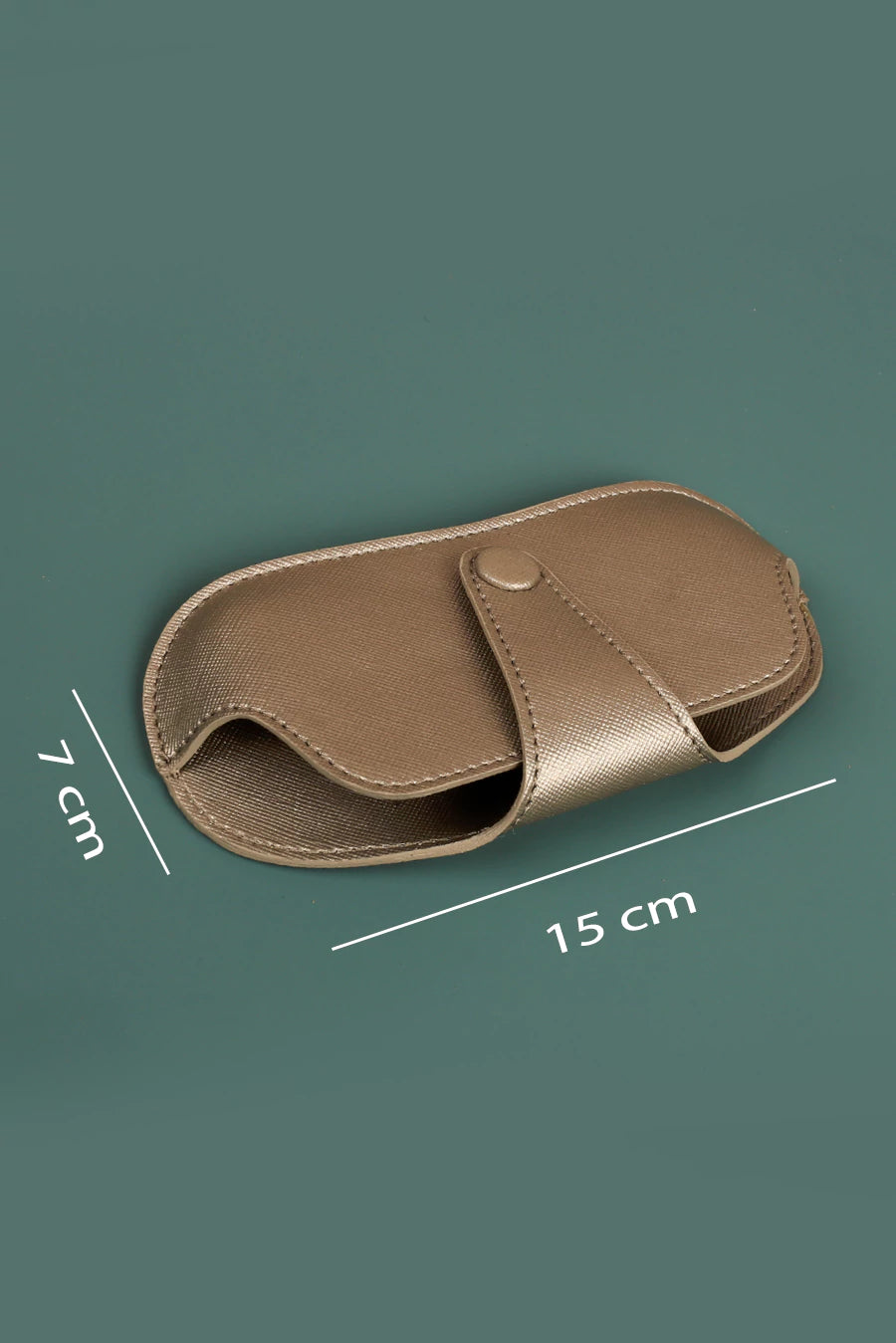 Jace Sunglass Case Vegan Leather Shinny Silver Measurement