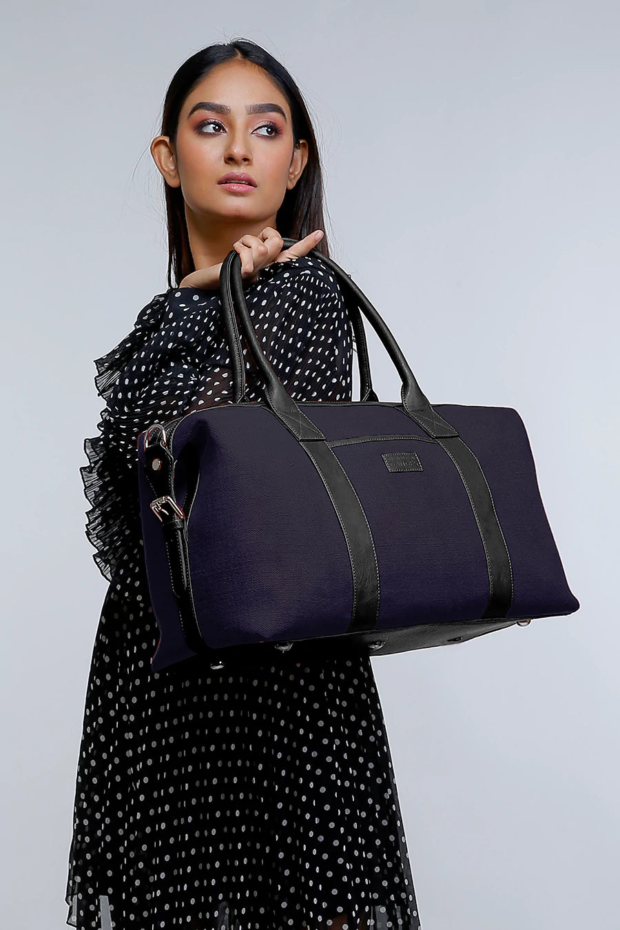 Soft Jute Women Luggage Bag Joey Lavender Model 1