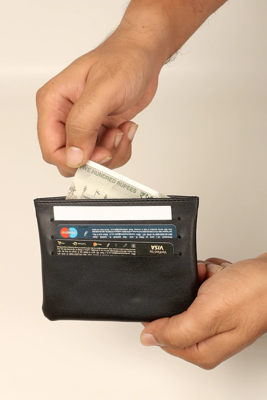 Archie Vegan Leather Cash & Card Pouch Black Model3