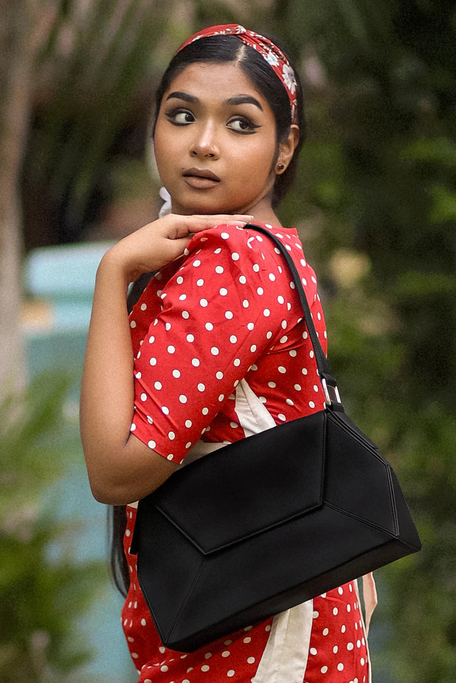 Hazel Vegan Leather Women Handbag Vanta Black Model 1