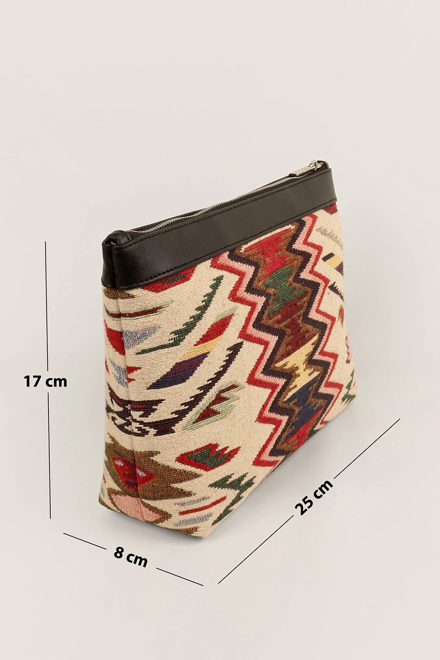 Slindon Small Women Toiletry Pouch Cappuccino Measurement