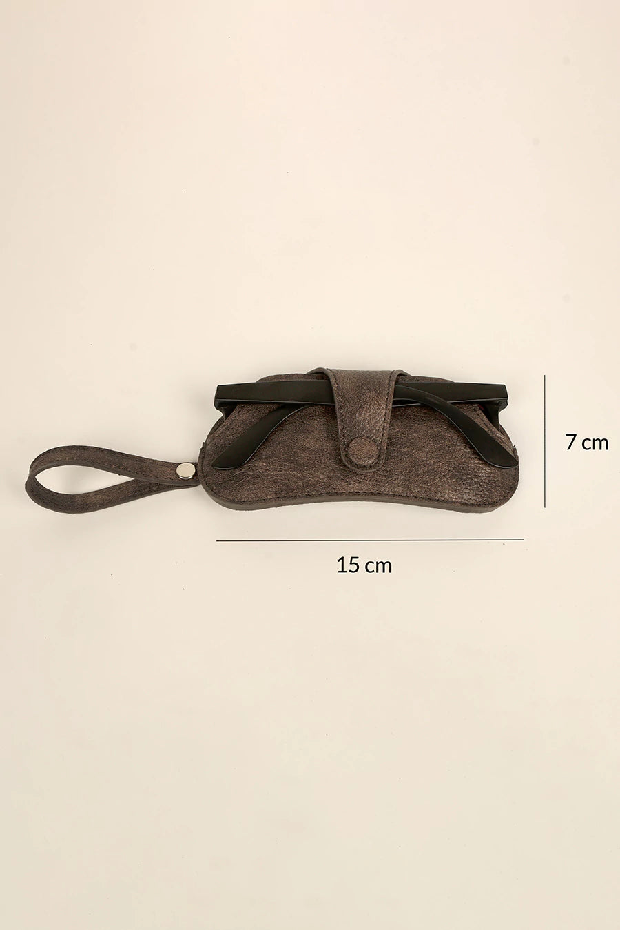 Jace Sling Sunglass Cover Vegan Espresso Measurement