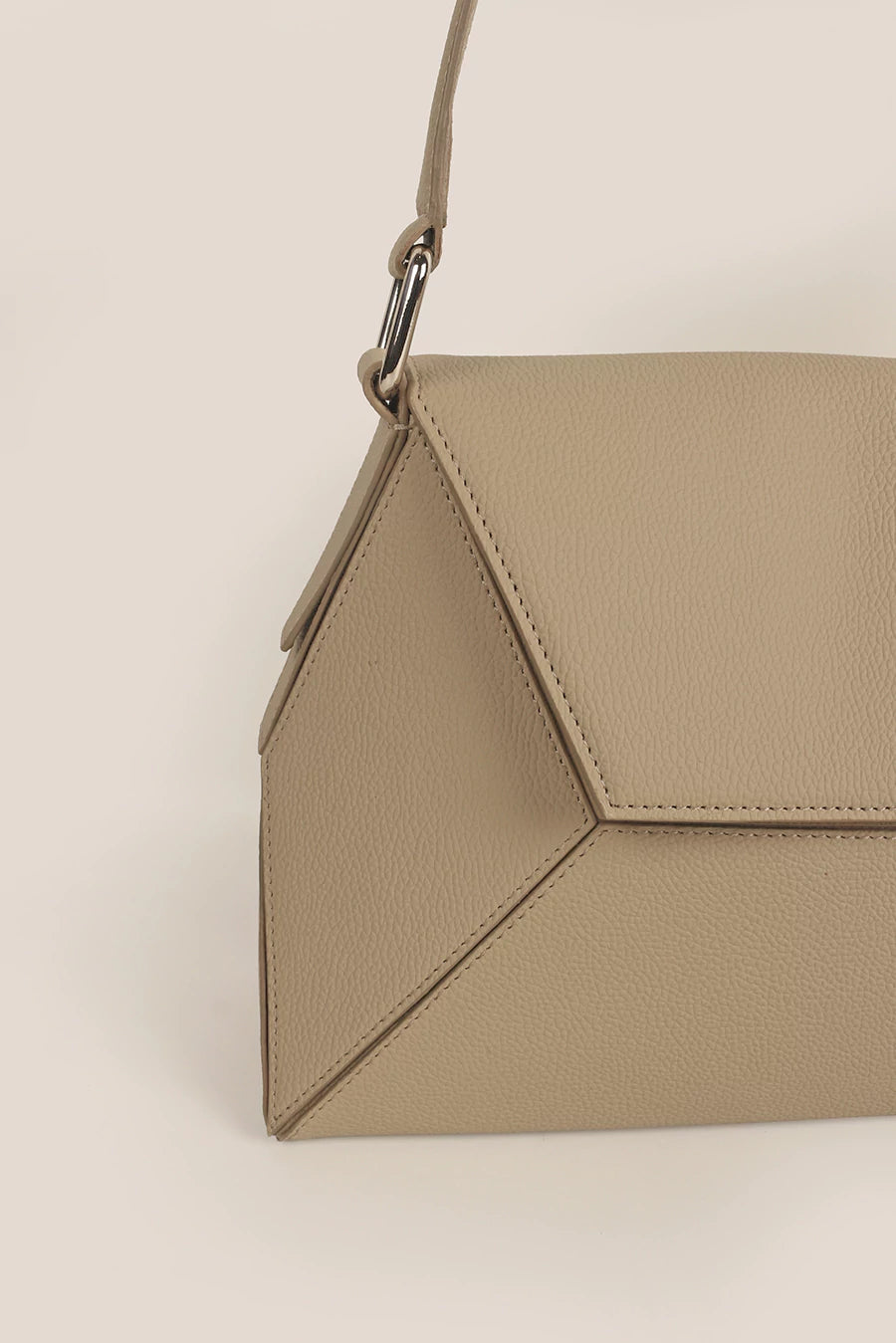 Hazel Vegan Leather Handbag THE HOUSE OF GANGES