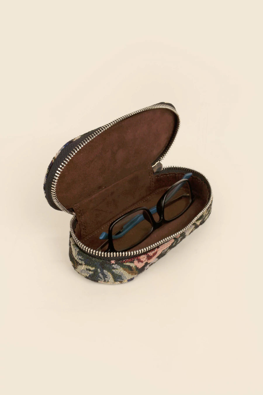 Handloom Eyewear Case Cadet Lifestyle