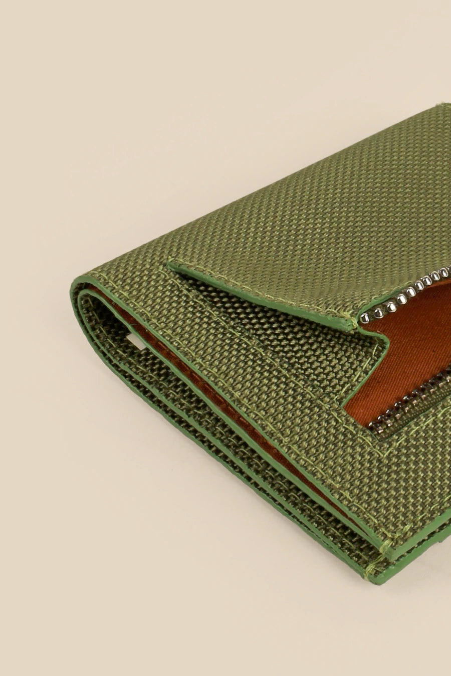 Polyblend waterproof unisex wallet and cardholder green close
