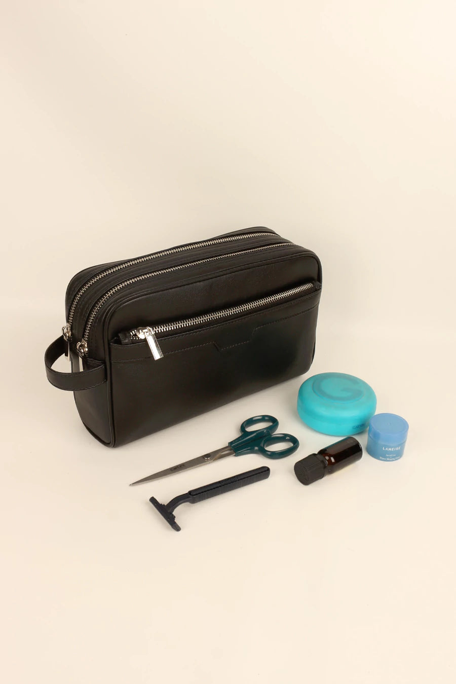 Men Vegan Travel toiletry bag Midnight Lifetsyle