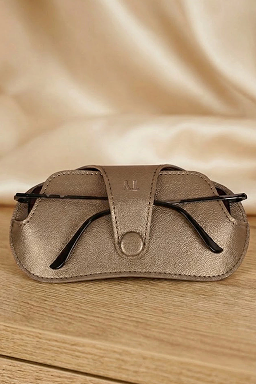 Jace Vegan Leather Glass Cover