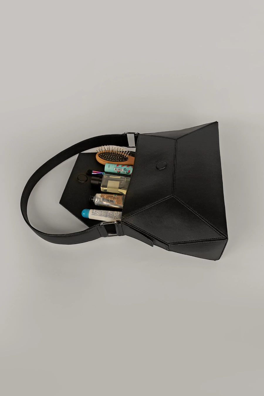 Hazel Vegan Leather Women Shoulder Bag Vanta Black Lifestyle 