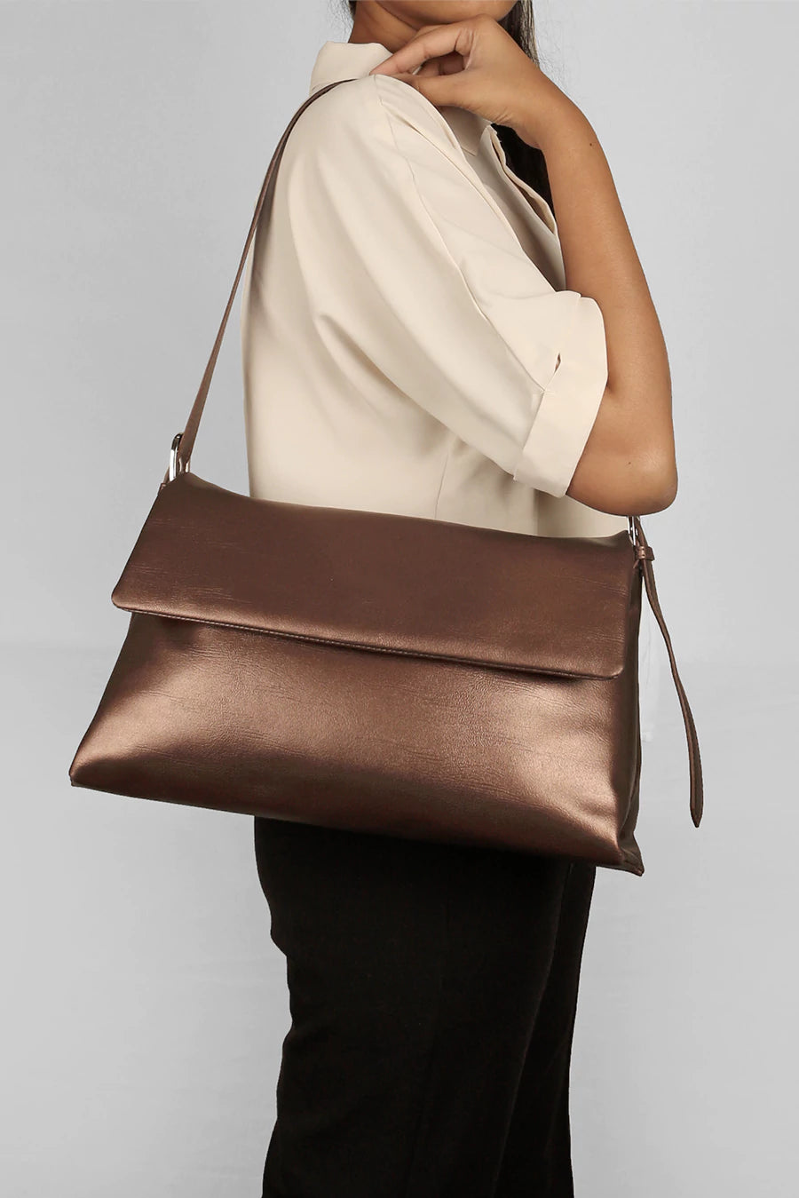 Maeve Cruelty Free Women Office Shoulder Bag Mahogany Model 1