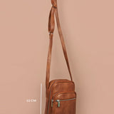 Men Letter Patch Vegan Leather Crossbody