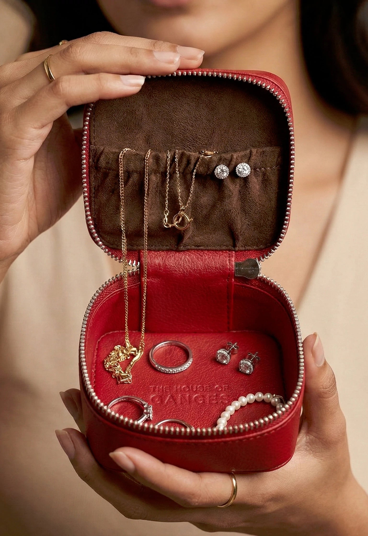 Vegan Leather Jewellery Case Square THE HOUSE OF GANGES