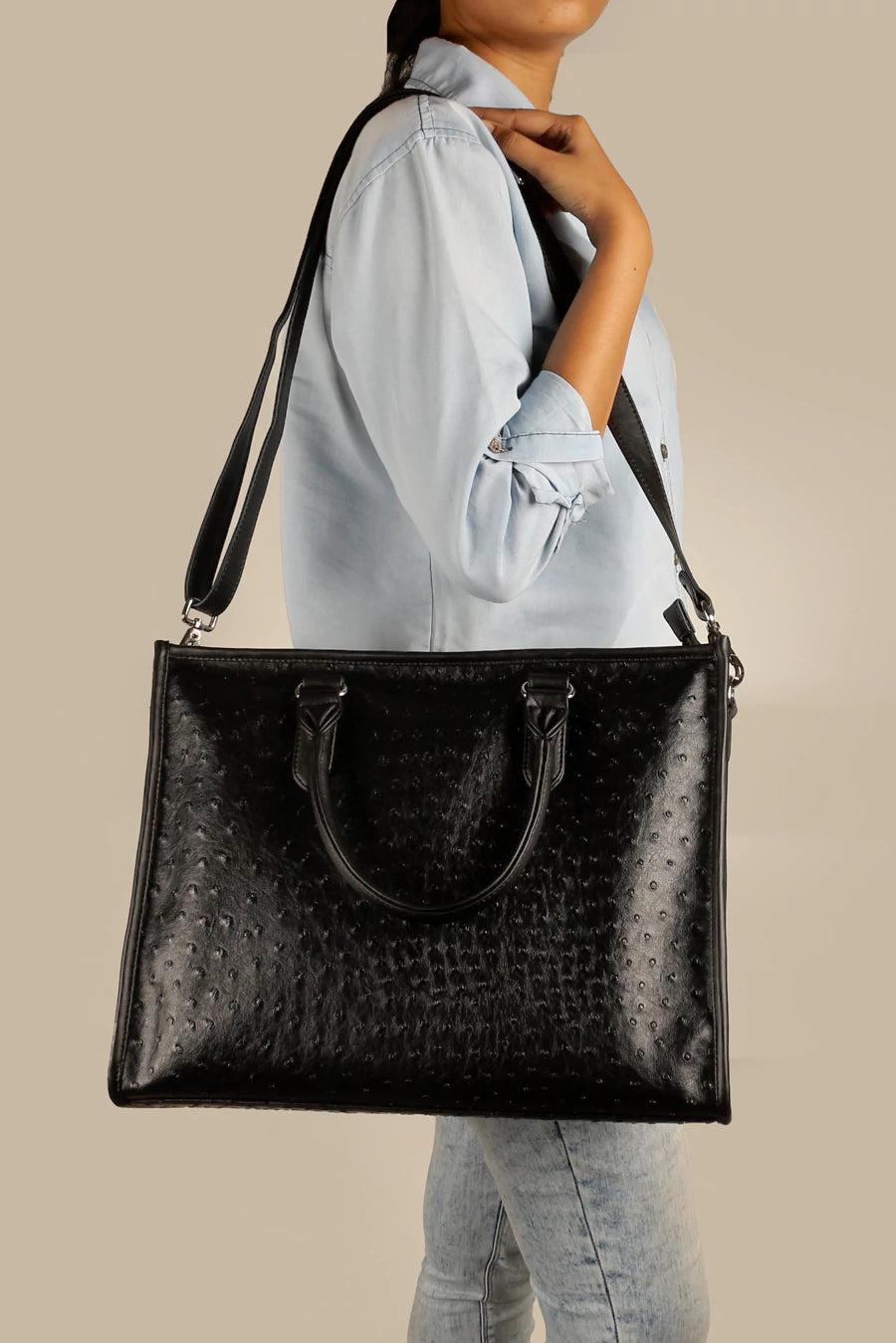 Charlotte Women Tote Bag Vegan Leather Ostrich Black Model 3