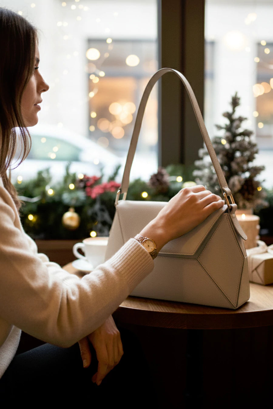 Hazel Vegan Leather Handbag THE HOUSE OF GANGES