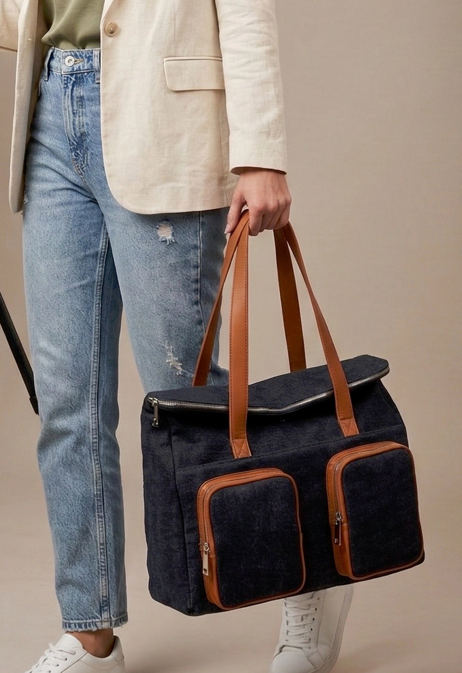 Atlas Weekender Duffel Bag
