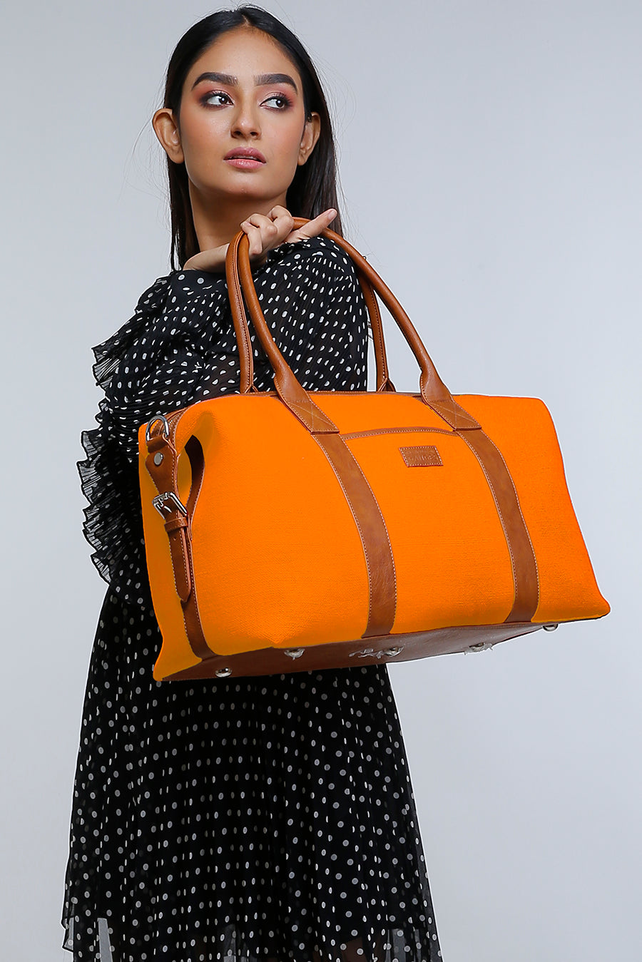 Joey soft jute travel duffle bag women pumpkin M1